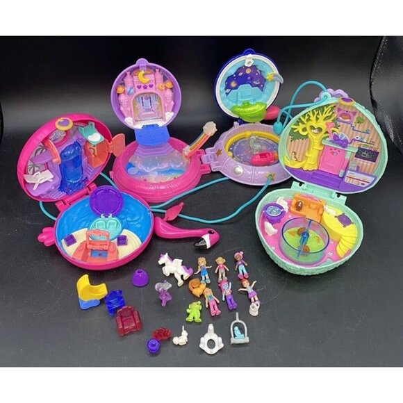Polly Pocket Lot 3 Compacts Space UFO Compact Flamingo Hedgehog Cafe 20+ Parts - Picture 11 of 12
